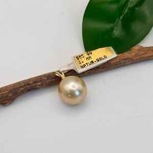 South Sea Pearl Pendant Natural Gold color 14k